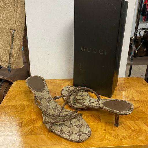 Gucci Brown Beige Monogram Kitten Heel Sandals Size 7.5 Box