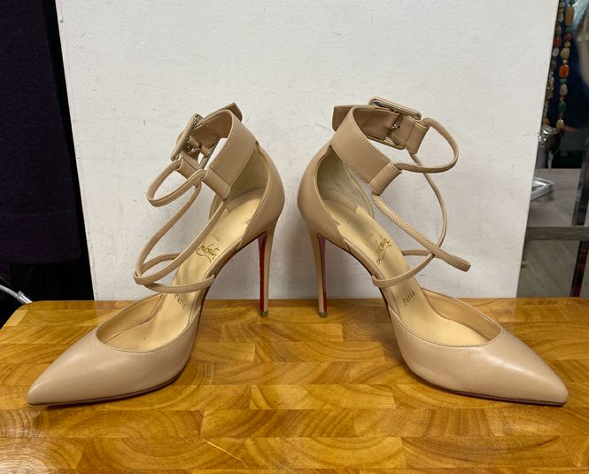 Christian Louboutin Nude Suzanna 100 Strappy Heels Size 36.5 US 6 Box