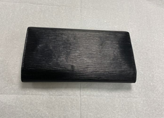 Louis Vuitton Epi Black Long store Bifold wallet