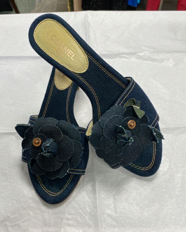 Chanel Denim Camelia Heels Size 38 (US 7.5)